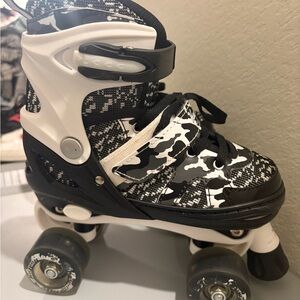 Black and White Camouflage Roller Skates